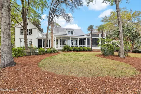 390 Distant Island Dr, Beaufort, SC 29907