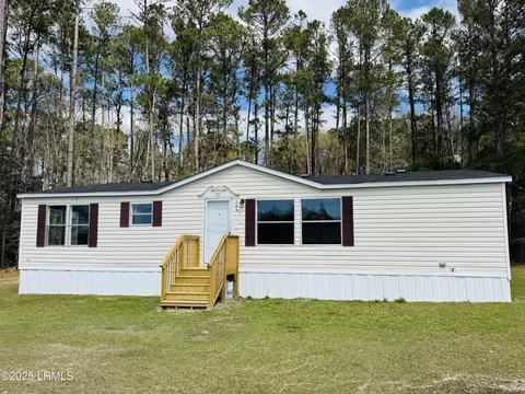 109 King Cir, Varnville, SC 29944