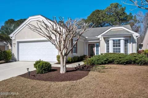 28 Candlelight Ln, Bluffton, SC 29909