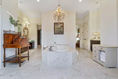 Bath - 5 Prospect Ln, Bluffton, SC 29909 photo 4 of 11