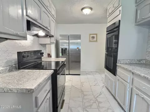 Kitchen - 532 Stokes Bluff Rd, Garnett, SC 29922 photo 2 of 3