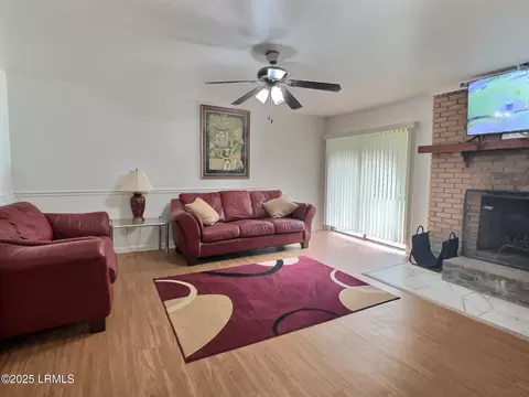 Living - 532 Stokes Bluff Rd, Garnett, SC 29922 photo 1 of 4