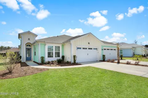 353 Spongecake Dr, Hardeeville, SC 29927