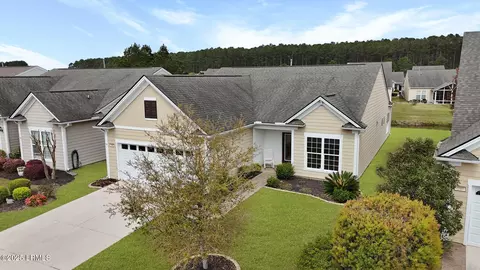 198 Knollwood Ct, Okatie, SC 29909