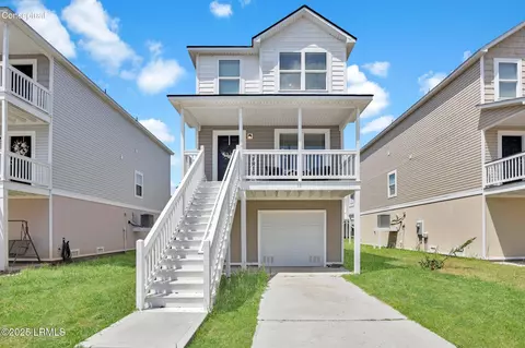 18 Island Breeze Ln, Beaufort, SC 29907