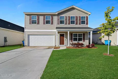 32 Chinquapin St, Beaufort, SC 29906