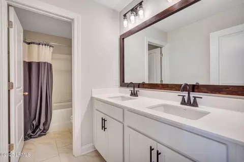 Bath - 122 Bedstone Ct, Bluffton, SC 29909 photo 3 of 3