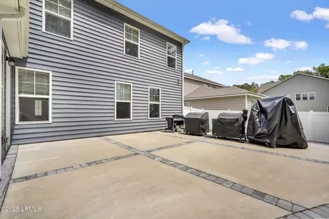 Exterior - 122 Bedstone Ct, Bluffton, SC 29909 photo 6 of 15