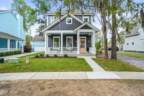 1614 Deanne Dr, Beaufort, SC 29902