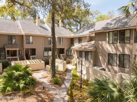 125 Shipyard Dr #112, Hilton Head Island, SC 29928