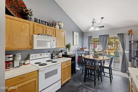 Kitchen - 14 Spruce Dr, Bluffton, SC 29910 photo 2 of 2