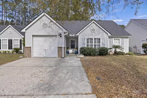 14 Spruce Dr, Bluffton, SC 29910