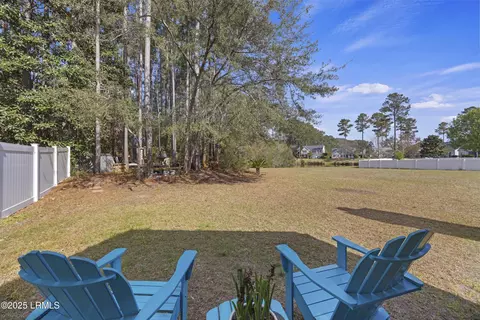 Exterior - 14 Spruce Dr, Bluffton, SC 29910 photo 4 of 7