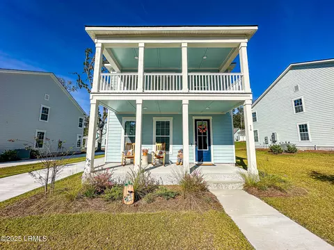 16 Backwater St, Beaufort, SC 29906