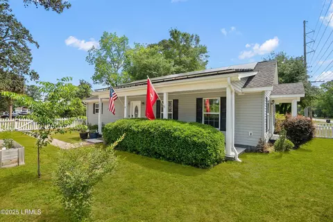1205 Duncan Dr, Beaufort, SC 29902