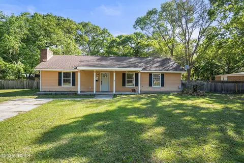 4392 Pinewood Cir, Beaufort, SC 29906