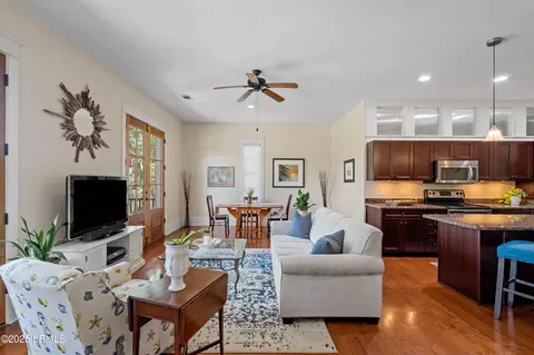 150 Cherokee Farms Rd #2A, Beaufort, SC 29906