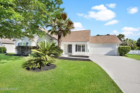 4 Wellington Dr, Bluffton, SC 29910