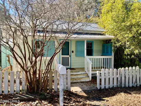 1006 Church St, Beaufort, SC 29902