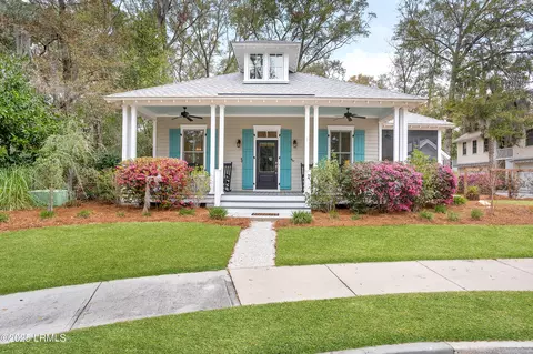 2 Sweet Olive Dr, Beaufort, SC 29907