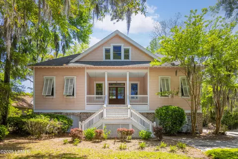 201 Jonesville Rd, Hilton Head Island, SC 29926