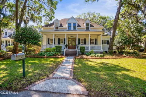 120 Coosaw Club Dr, Beaufort, SC 29907