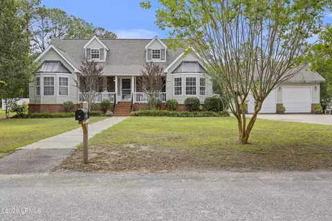 18 Lake View Ct, Bluffton, SC 29910