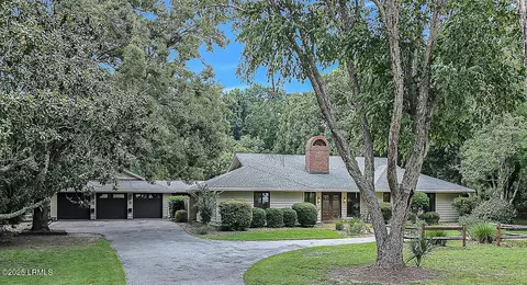 4 Fox Meadow Dr, Bluffton, SC 29910
