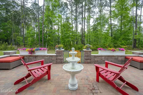 106 Carolina Oaks Ave, Bluffton, SC 29910