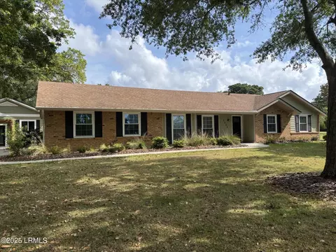 2236 Plantation Dr, Beaufort, SC 29902