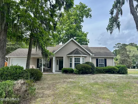 14 Ardmore Ave, Beaufort, SC 29907