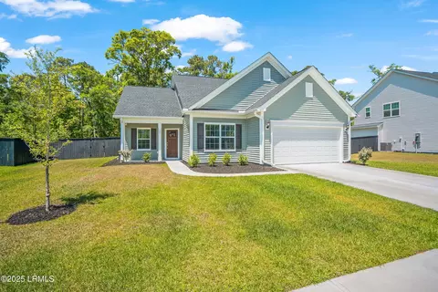 102 Grange Ln, Beaufort, SC 29907