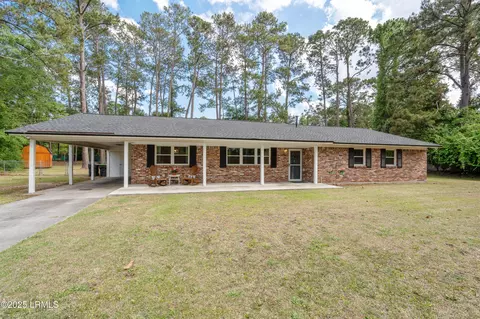 1703 Acres Dr, Beaufort, SC 29902