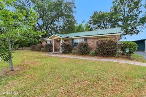 530 Tillman Rd, Ridgeland, SC 29936