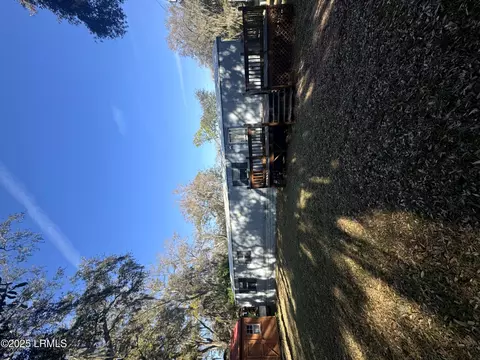 9 Estrolita St, Saint Helena Island, SC 29920