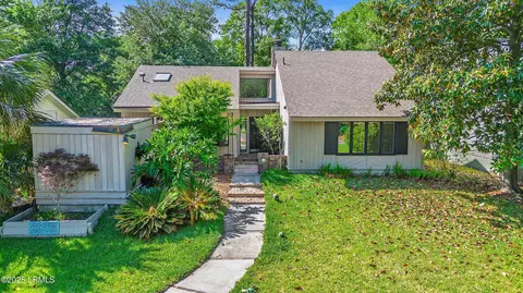 4 Possum Ln, Hilton Head Island, SC 29928