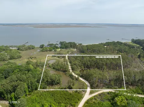 12 Piney Ln, Beaufort, SC 29907