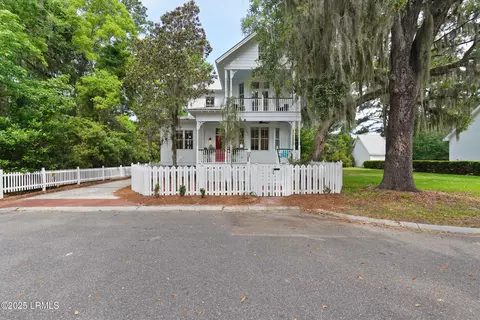 12 Sheffield Ct, Beaufort, SC 29907