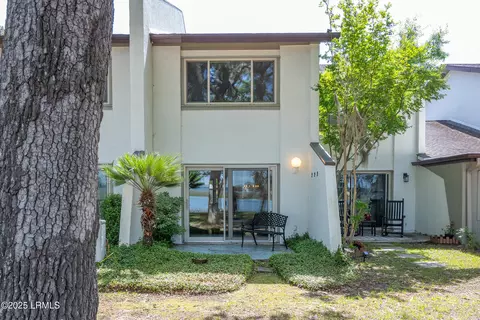 4 Marsh Harbor Dr #D, Beaufort, SC 29907
