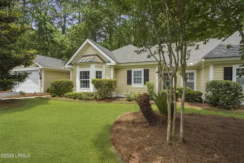 15 Indigo Run Dr #8, Hilton Head Island, SC 29926