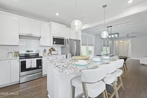 Kitchen - 264 Aurora Way, Bluffton, SC 29909 photo 4 of 6
