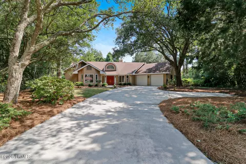 13 Annabella Ln, Hilton Head Island, SC 29926