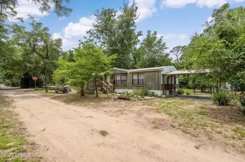 217 Bay Point Rd, Saint Helena Island, SC 29920