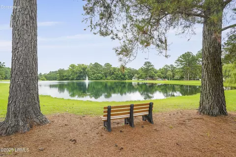 22 Sandy Pointe Dr, Bluffton, SC 29910 photo 4