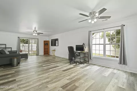 22 Sandy Pointe Dr, Bluffton, SC 29910 photo 9