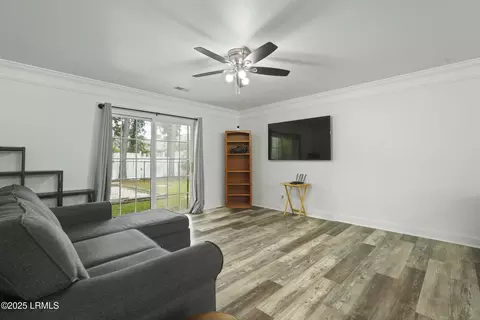 22 Sandy Pointe Dr, Bluffton, SC 29910 photo 10