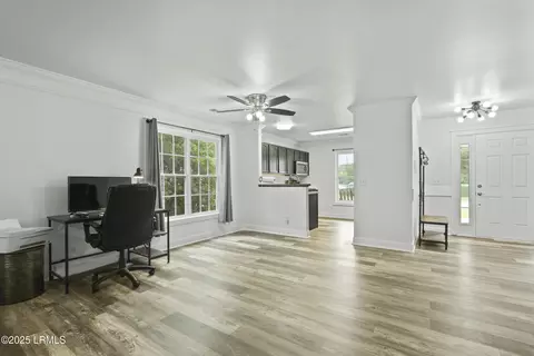 22 Sandy Pointe Dr, Bluffton, SC 29910 photo 8
