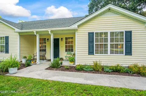 27 Tulifinny Ln, Yemassee, SC 29945