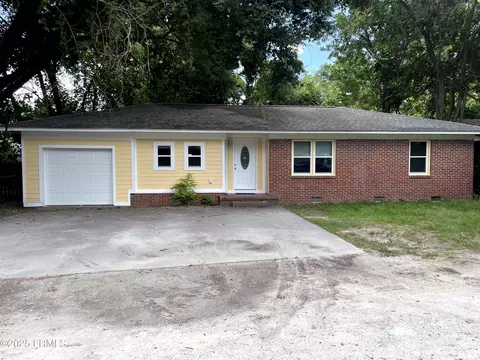 1806 6th St, Beaufort, SC 29902