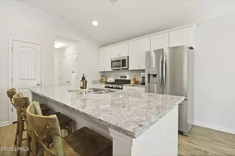 Kitchen - 42 Old Mill Xing, Bluffton, SC 29910 photo 4 of 4